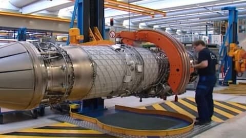 Berufsporträt Fluggerätmechaniker (Fertigungstechnik)*